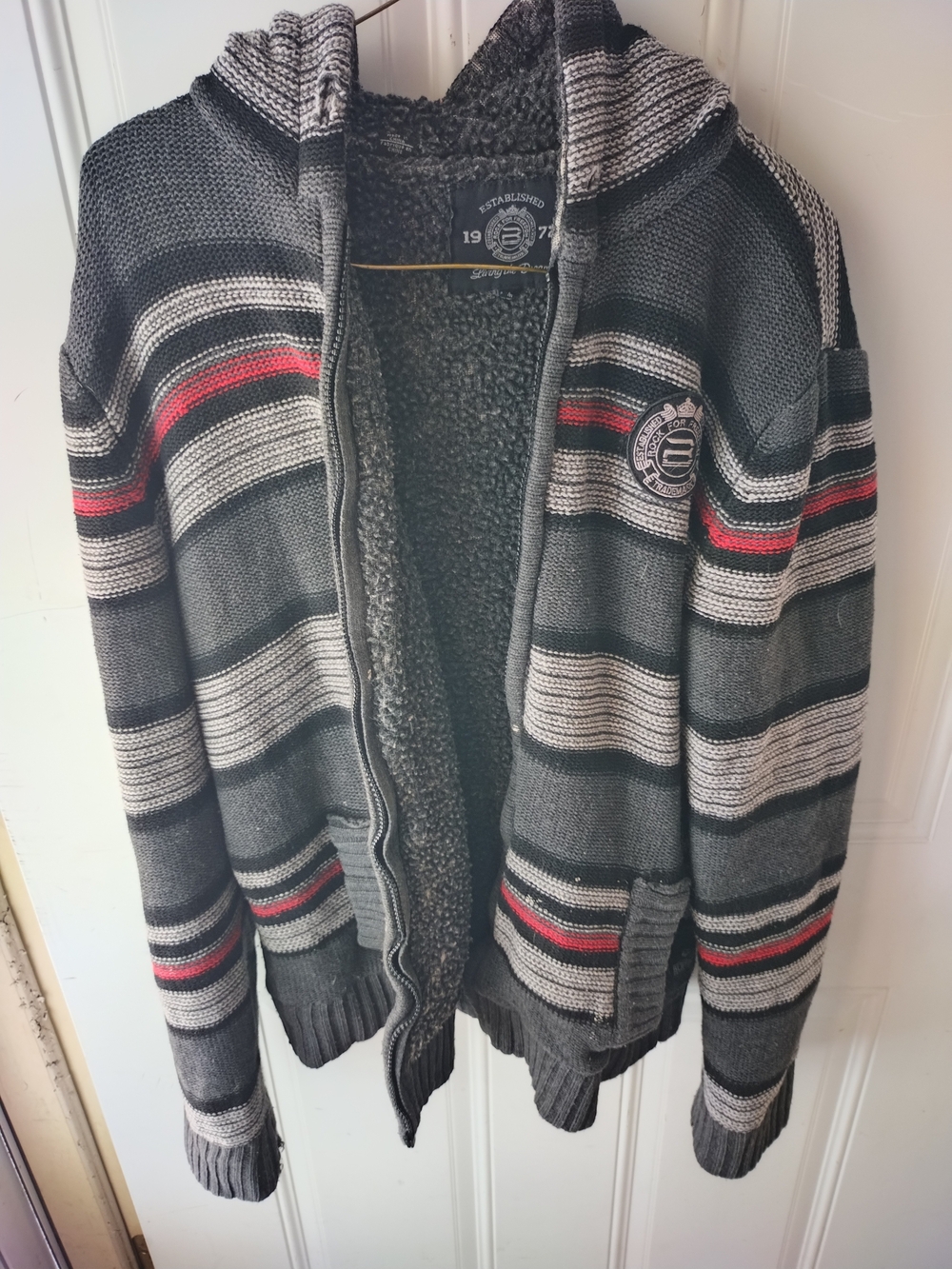 David Button Men's Gray Zip-Up Knit Sweater Jacket with Red & Cream Stripes